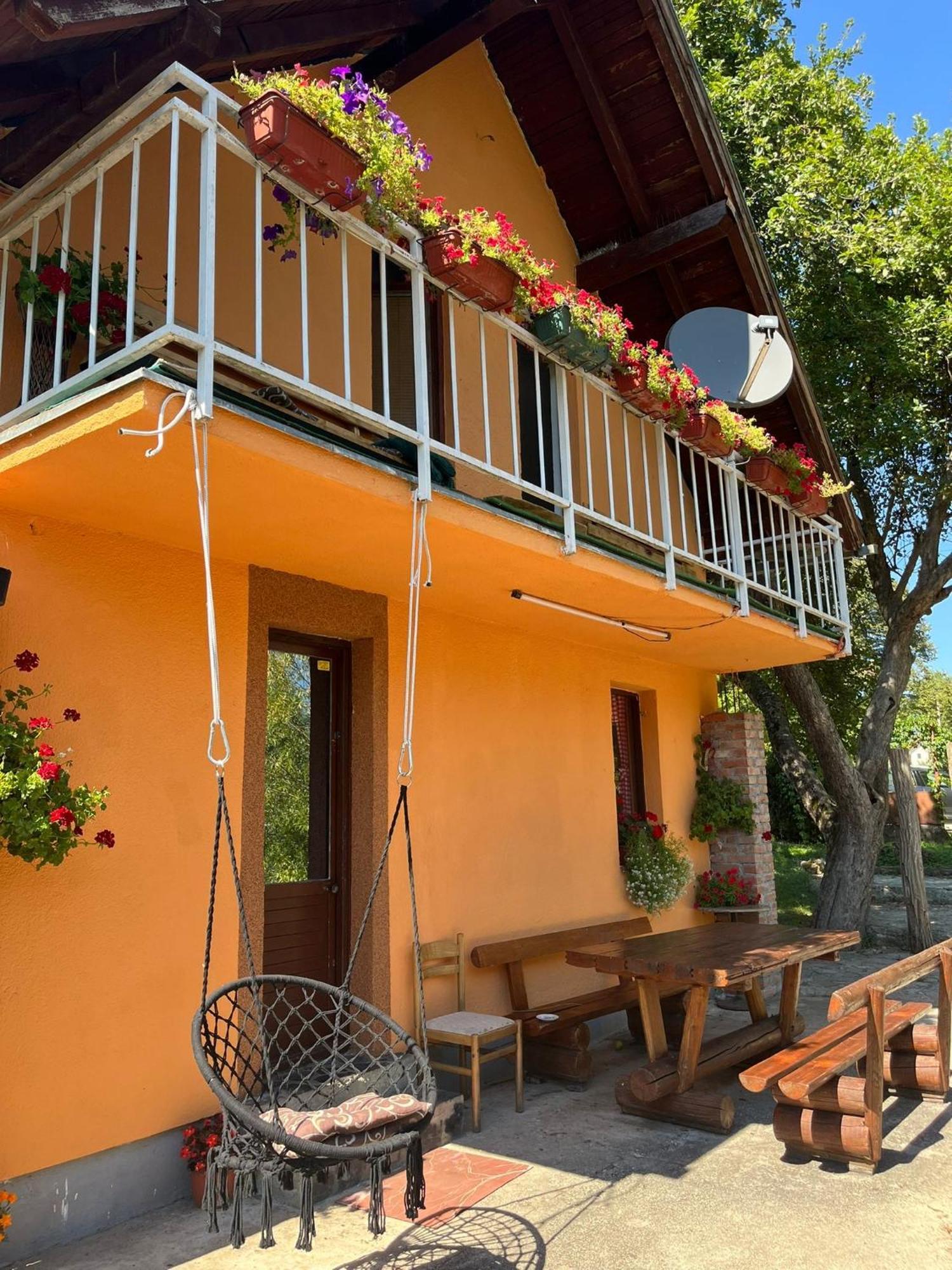 Bed And Breakfast Family Djukic Sipovo Exteriör bild